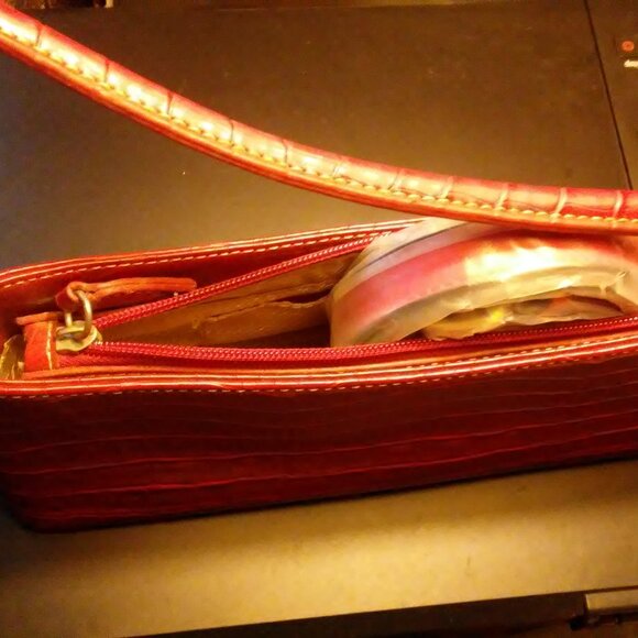 PARIT Milano Red Purse - Picture 9 of 9
